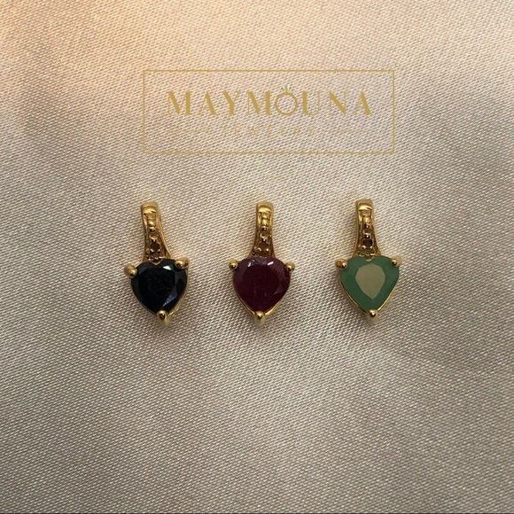 HOST PICK🤩 14k YGP Trio Gemstone Heart Necklace - Picture 11 of 13